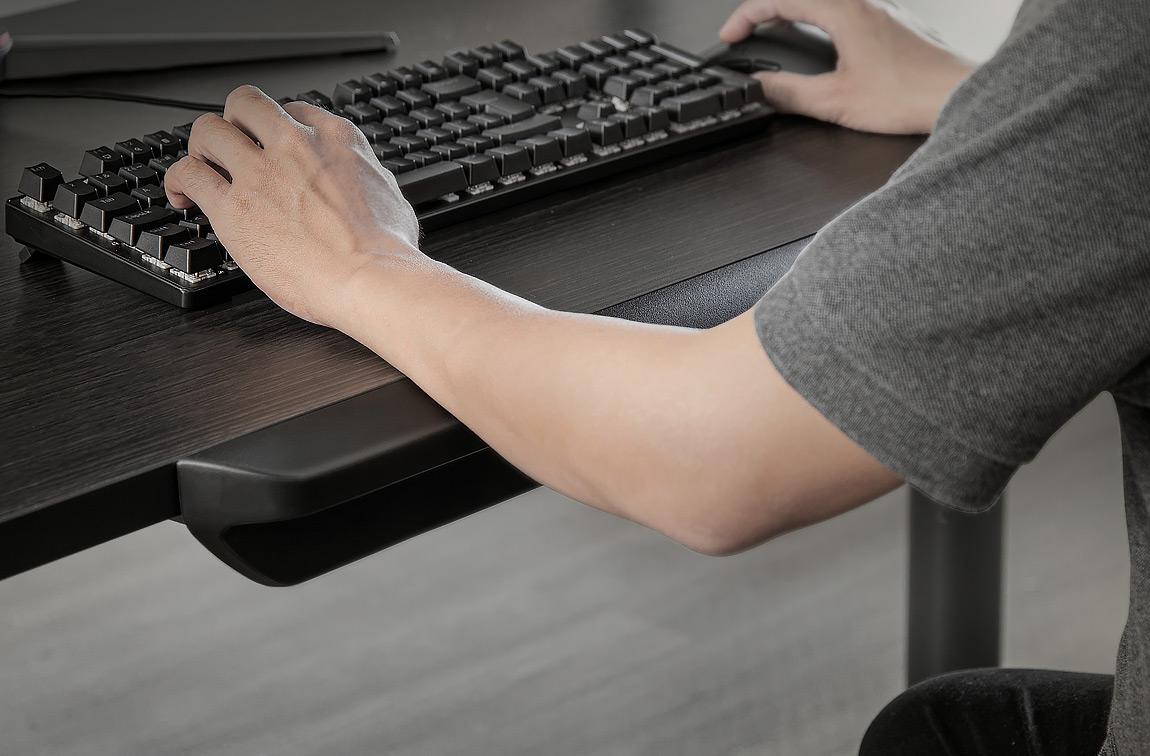 COUGAR E-ODYSSEY ELECTRIC GAMING DESK — фото 4